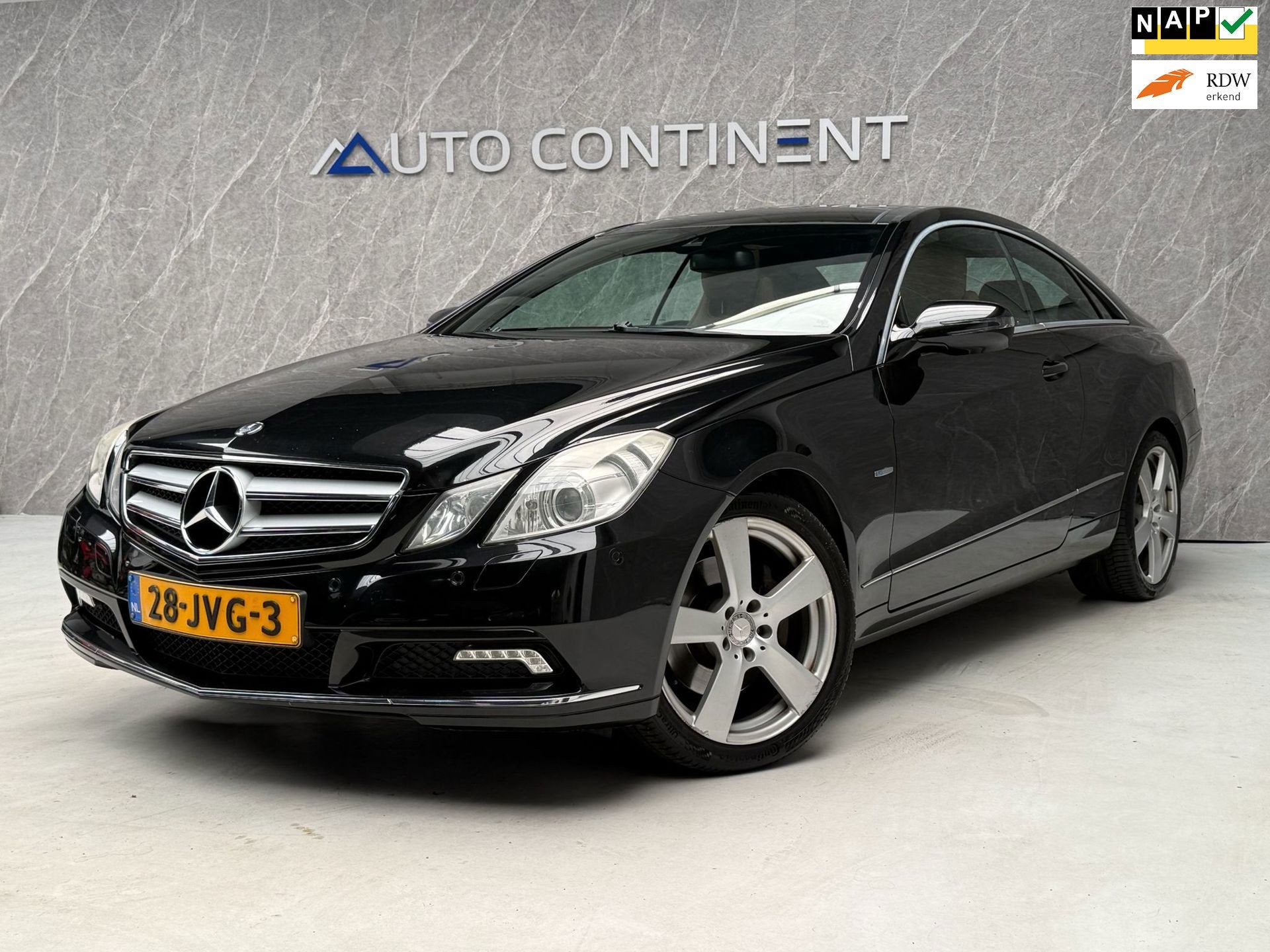Mercedes-Benz E-klasse Coupé 350 CGI 293 PK / NAP / 2e Eige, Auto's, Mercedes-Benz, Automaat, Euro 5, Achterwielaandrijving, 4 stoelen