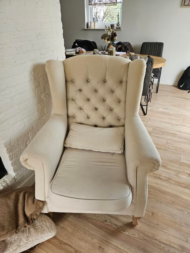 Comfortabele stoffen fauteuil met knoopdetails, Ophalen, Gebruikt, Klassiek, Comfortabel, 75 tot 100 cm