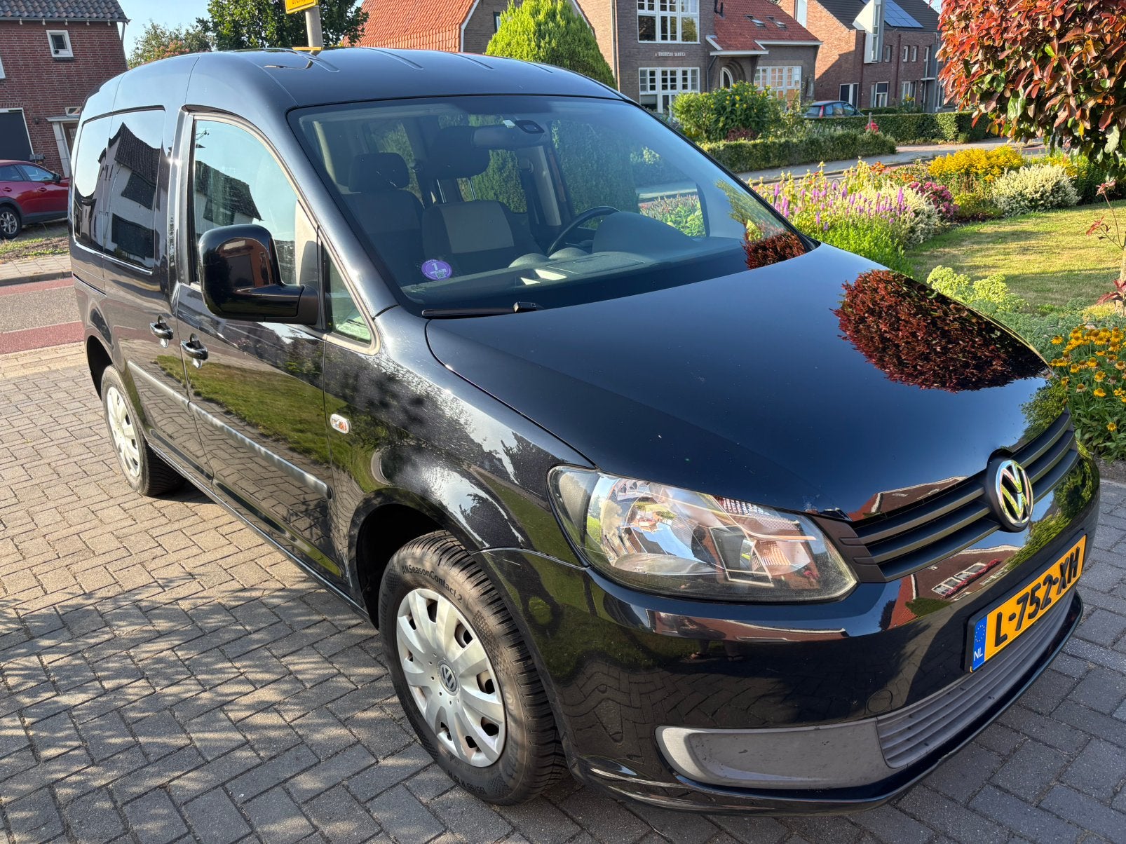 Volkswagen Caddy 1.2 TSI 77KW 2011 Zwart, Auto's, Voorwielaandrijving, Parkeersensor, 4 cilinders, Volkswagen