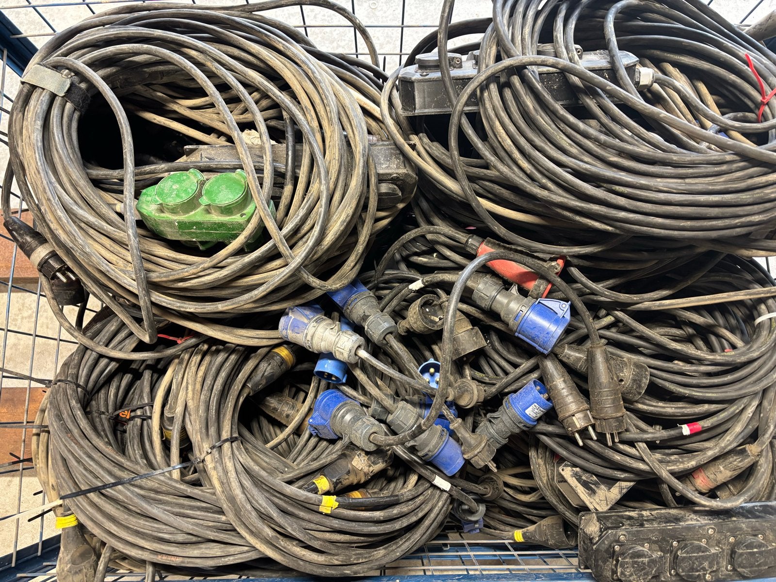 Verlengkabel van verschillende lengte, Ophalen, Gebruikt, Overige merken, Kabel of Snoer