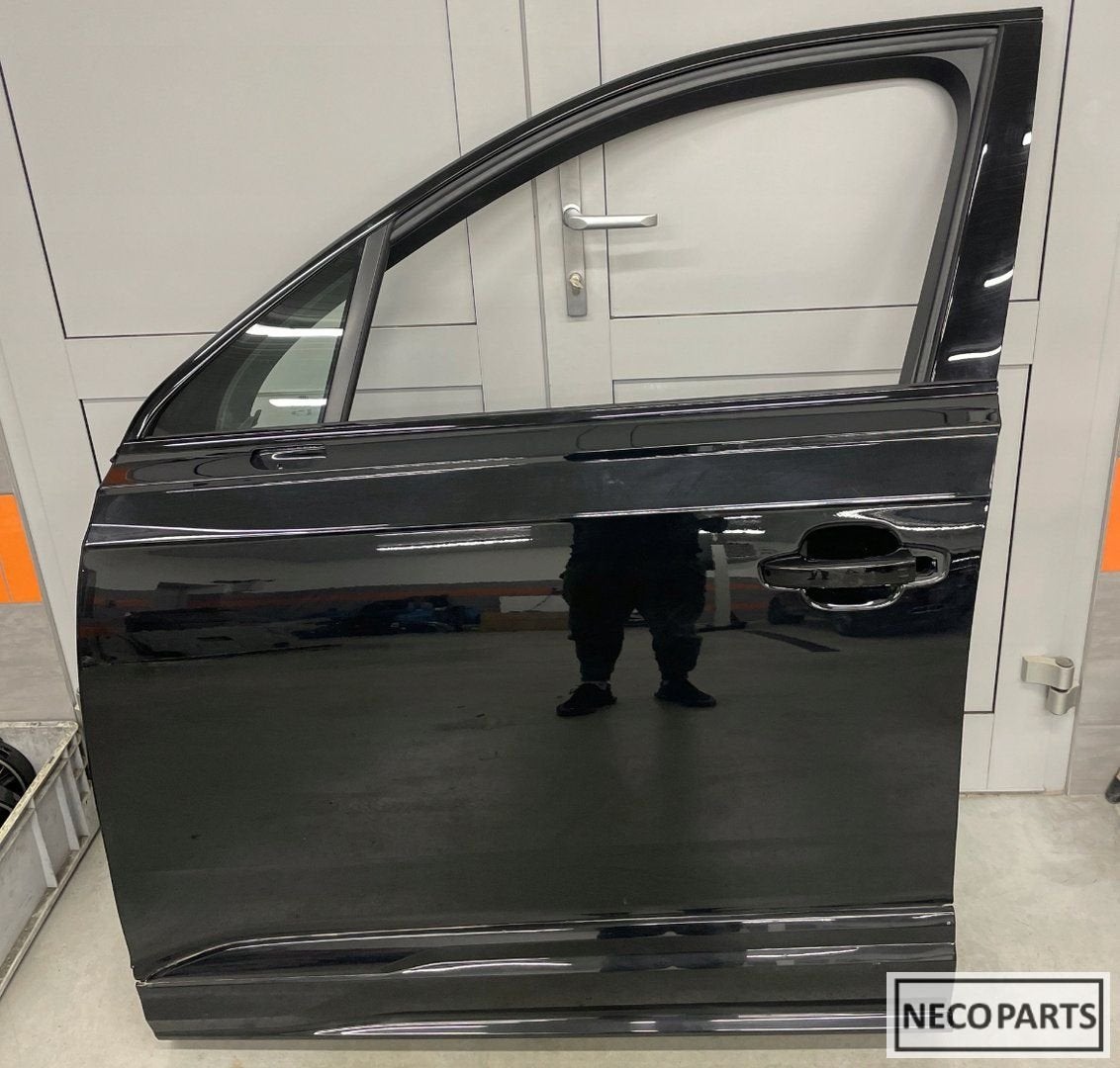 AUDI Q7 4M FACELIFT VOORDEUR DEUR PORTIER LY9T LEVERBAAR!!, Auto-onderdelen, Gebruikt, -, -, Spatbord