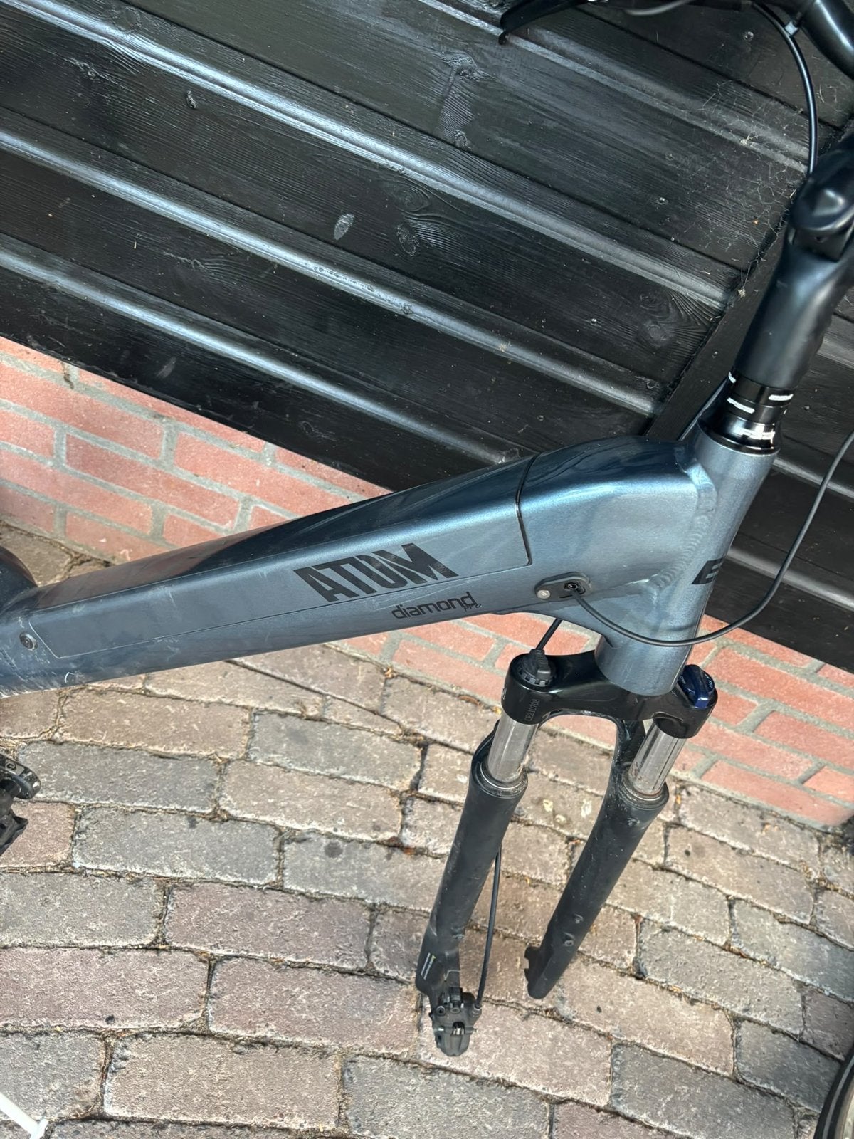 Autum fiets acculader - Zo goed als nieuw, Fietsen en Brommers, Zo goed als nieuw