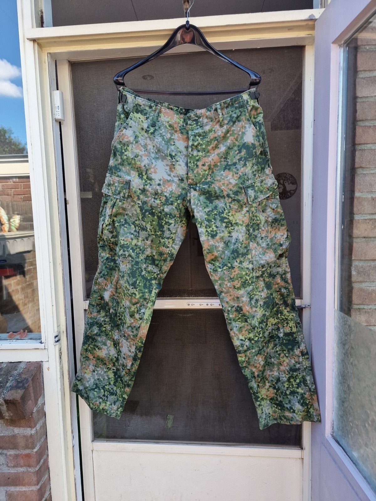 Camouflagepak maten staan bij de foto.s, Ophalen of Verzenden, Landmacht, Nederland