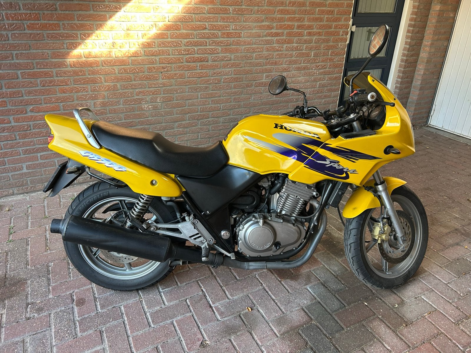 Honda CBF 500 Sport - Gele Naked Bike LET OP: LOOPT NIET, 2 cilinders, Occasion, Particulier, Meer dan 35 kW