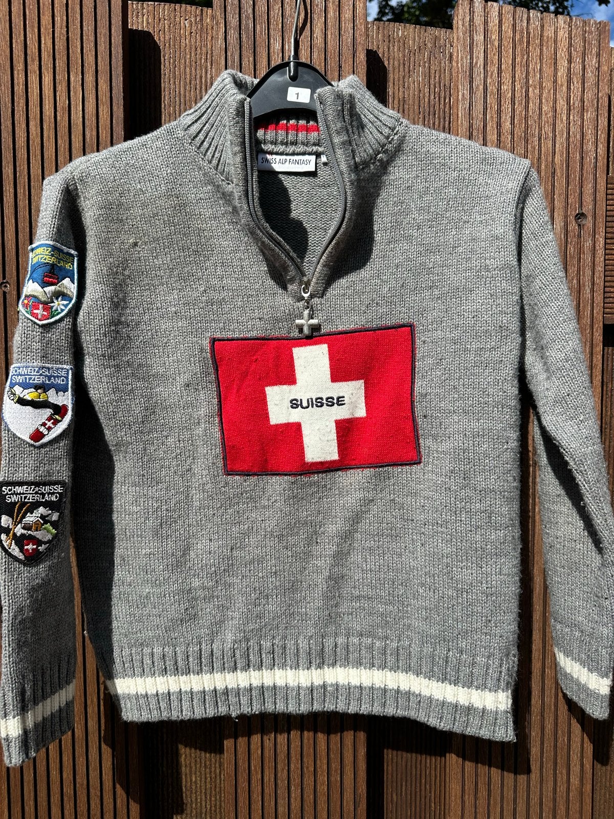 Vintage Zwitserse trui met rits en badges, Ophalen of Verzenden, Gedragen, Maat 38/40 (M), Grijs