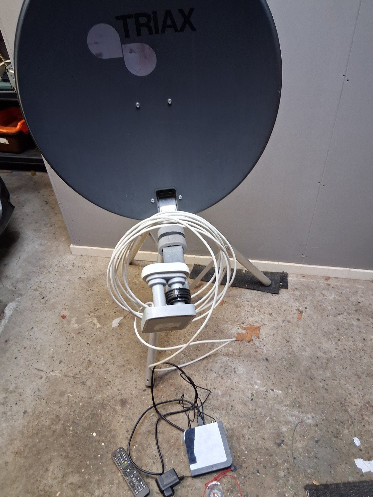 Complete schotelantenne set met ontvanger, Ophalen, Gebruikt, (Schotel)antenne, Overige merken