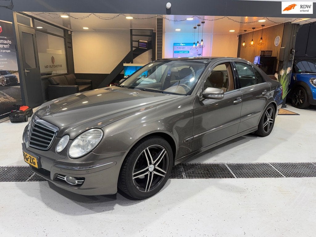Mercedes-Benz E-klasse 320 CDI Avantgarde|PANO|LEDER|STOELVE, Auto's, Automaat, Achterwielaandrijving, 1650 kg, 2987 cc