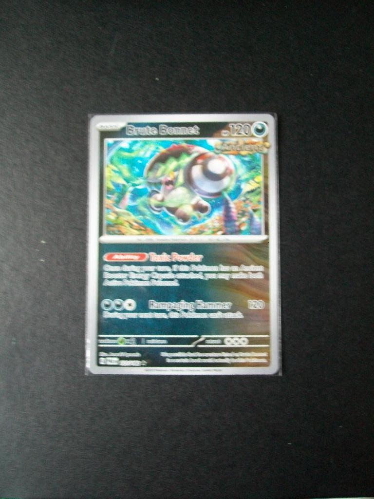 1633: Nieuwe Pokemon Kaart holofoil BRUTE BONNET (123/182), Verzenden, Nieuw, Losse kaart, Foil