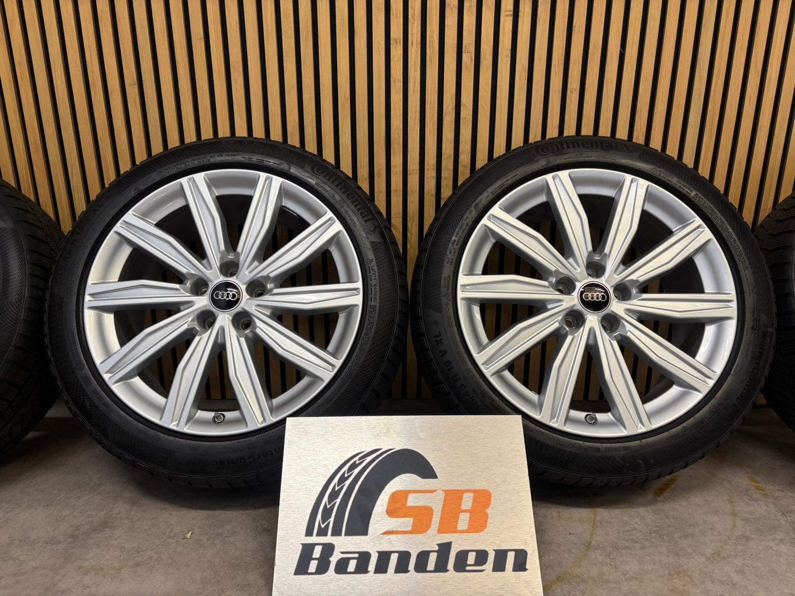 Audi A6 C8 Originele 19 inch velgen met Winterbanden, Auto-onderdelen, Audi, Banden en Velgen, Personenwagen, Winter