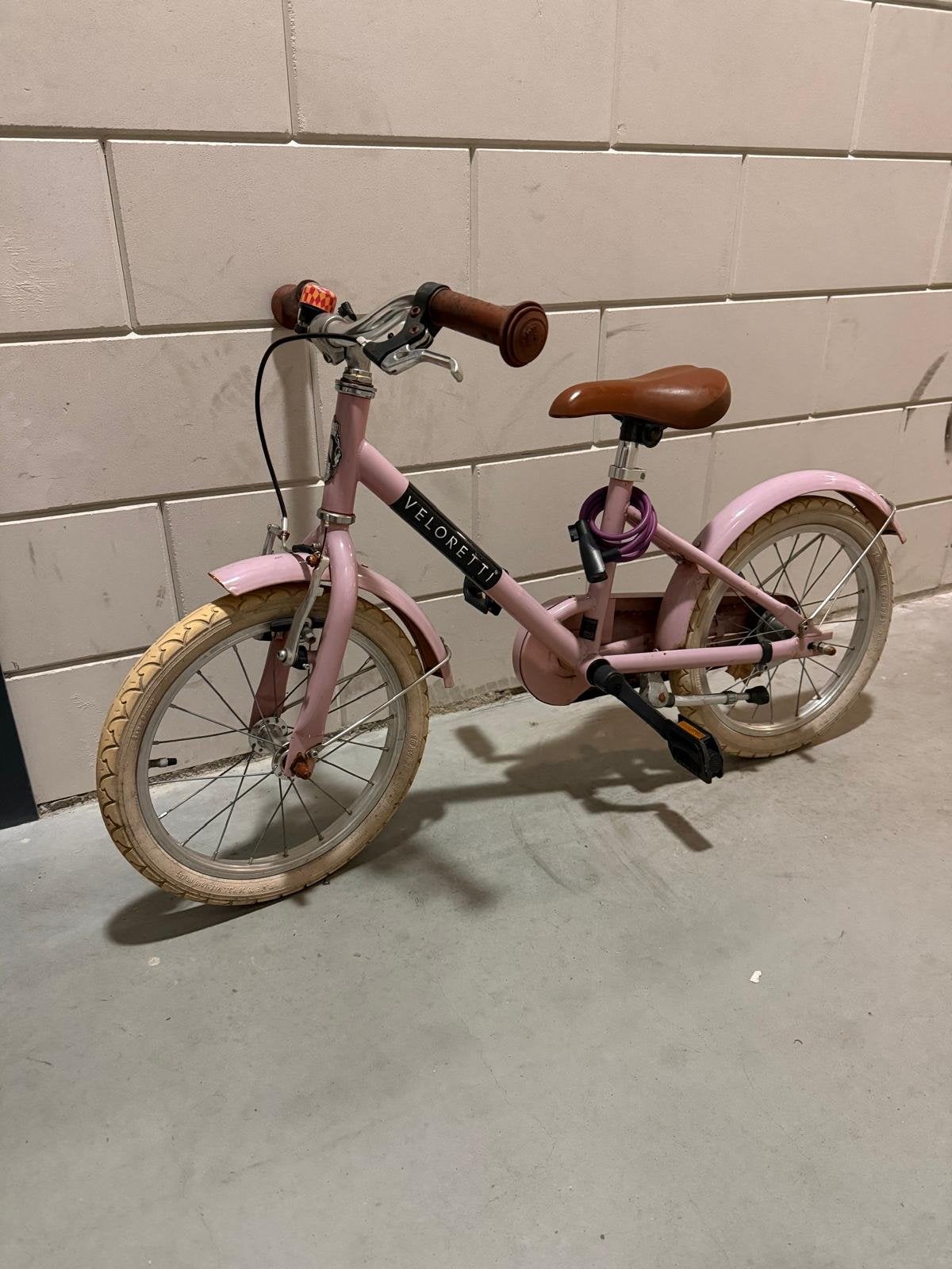 Veloretti junior fiets met slot en bel, Fietsen en Brommers, Ophalen, Gebruikt, 16 tot 20 inch