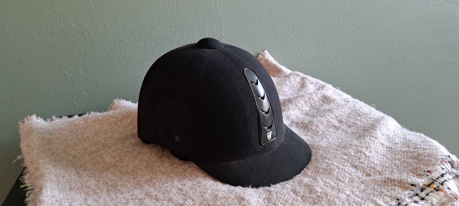 Paardrijhelm (horka), laarzen (Aigle maat 39) en broek (36), Ophalen, Zo goed als nieuw, Dressuur