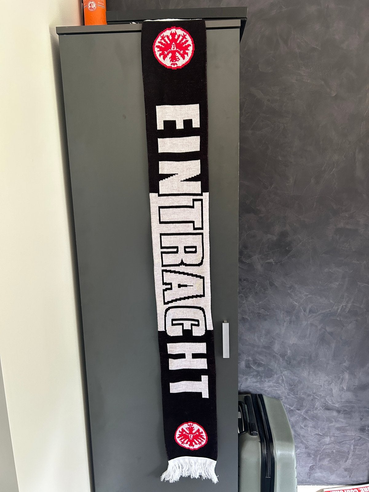 Eintracht Frankfurt Sjaal, Ophalen of Verzenden, Zo goed als nieuw, Sjaal