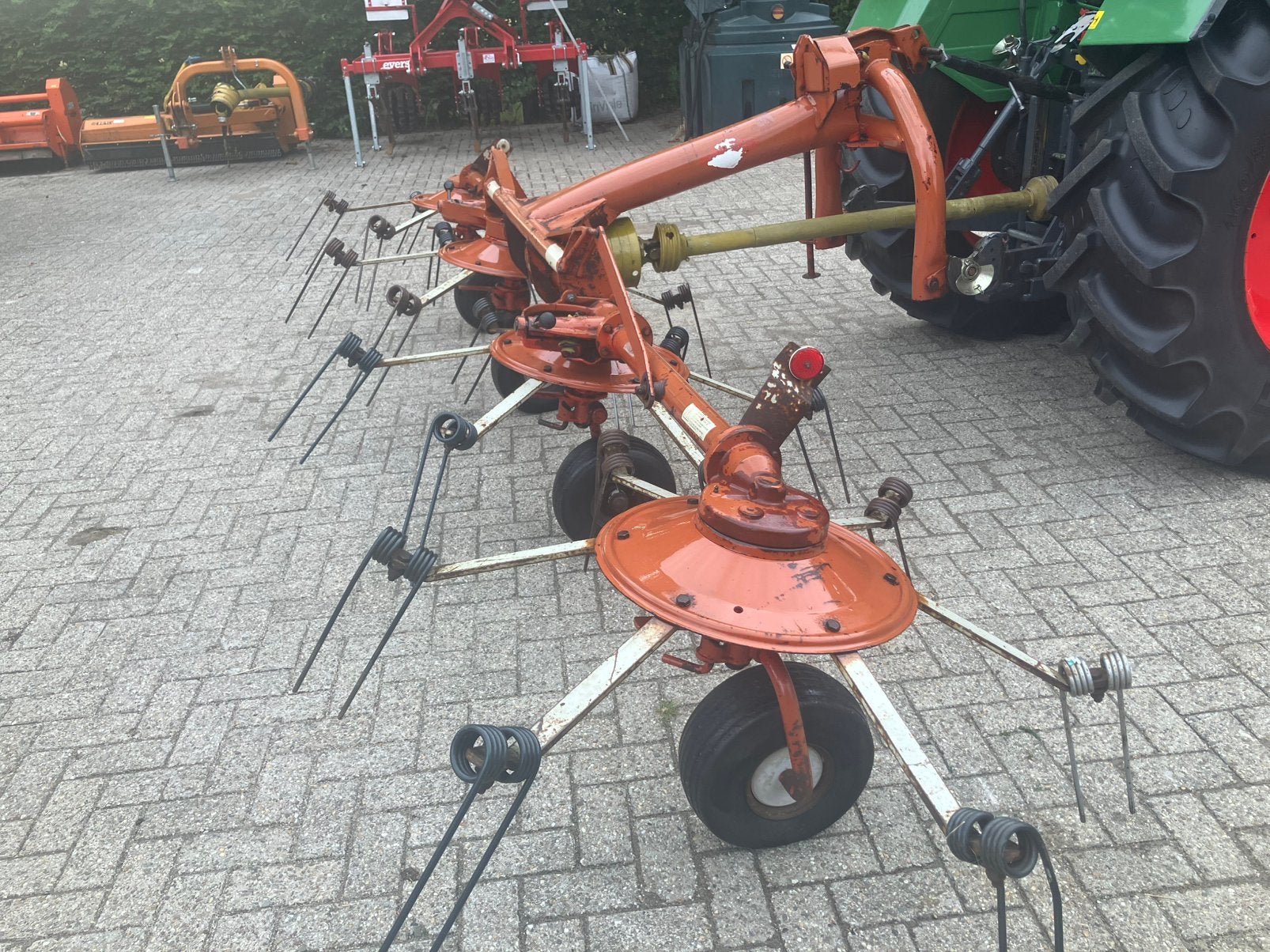 Schudder kuhn gf 452 m, Zakelijke goederen, Ophalen, Stalinrichting