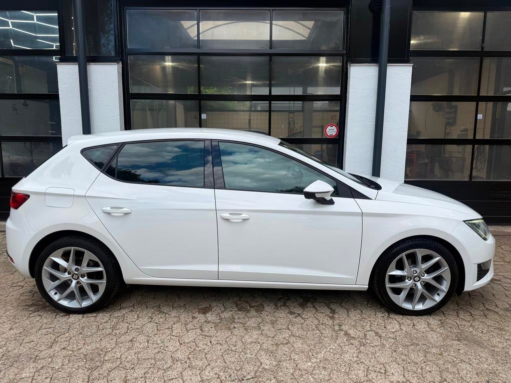SEAT Leon 1.4 TSI FR Business *Clima*PDC*Led*Nap*Cruise*, Voorwielaandrijving, Gebruikt, Zwart, 4 cilinders