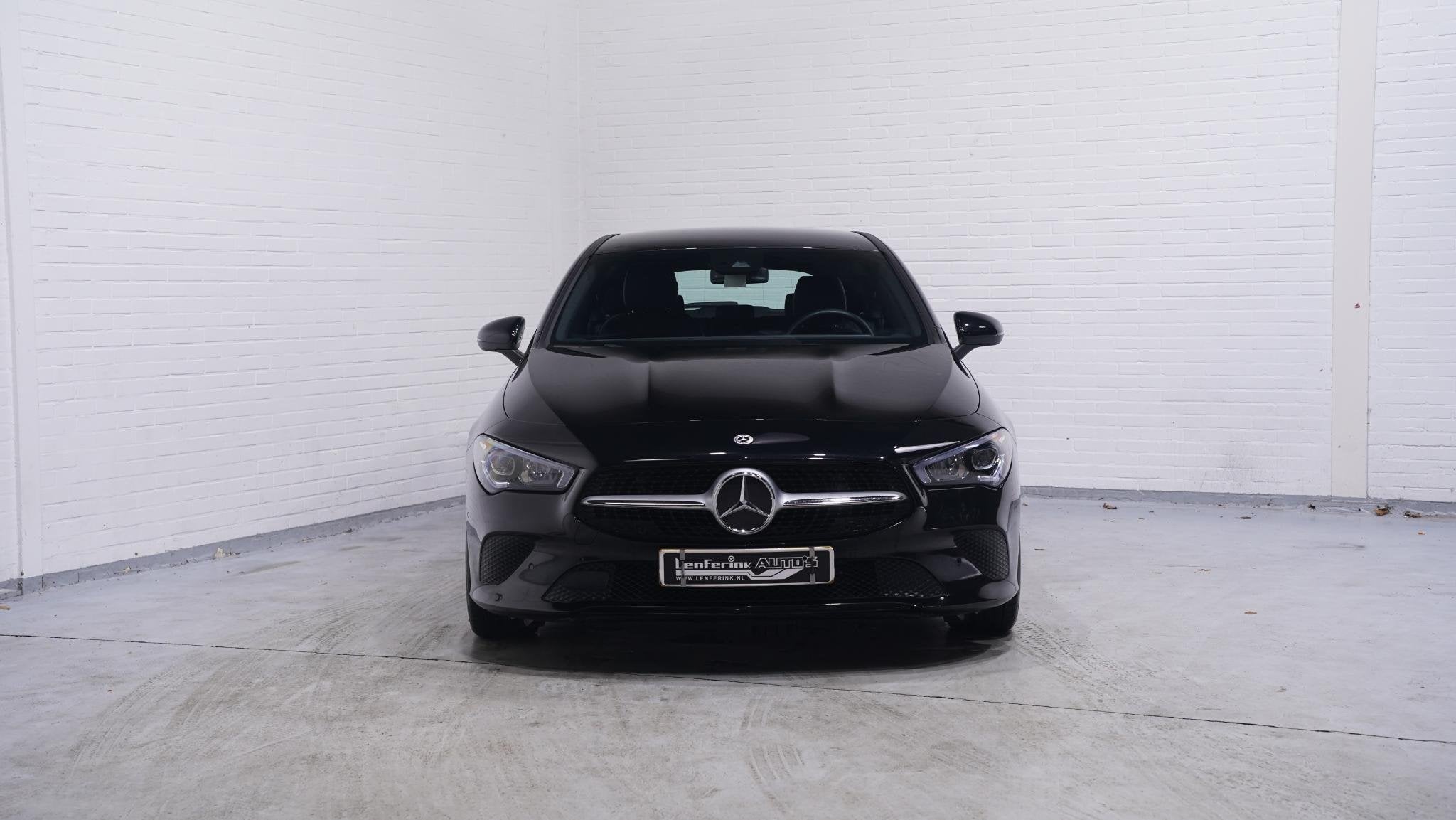 Mercedes-Benz CLA-klasse Shooting Brake 180 Business Line NA, Auto's, CLA, Gebruikt, 4 cilinders, Zwart