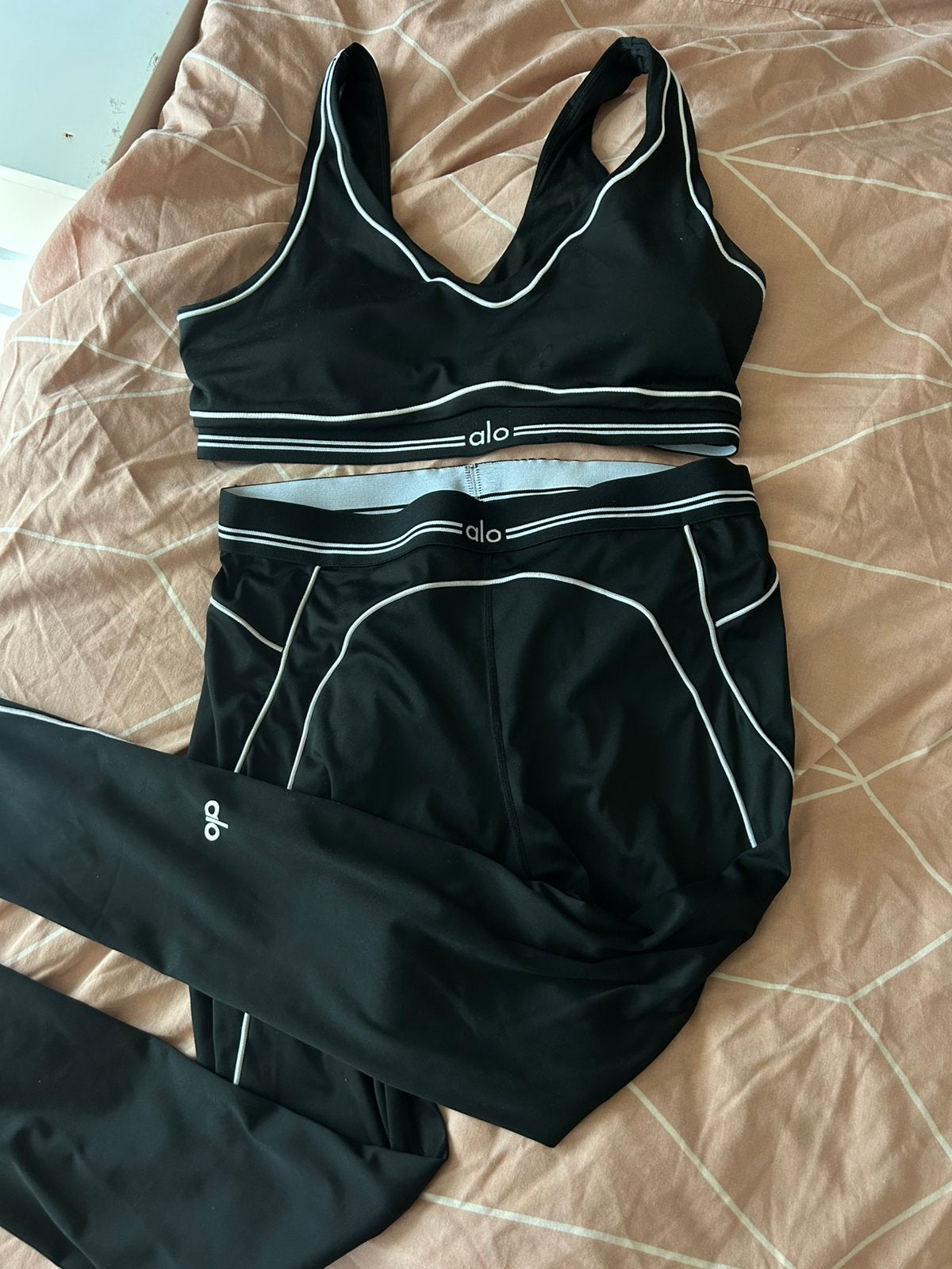 Alo, Kleding | Dames, Sportkleding, Ophalen, Zwart, Maat 42/44 (L), Nieuw