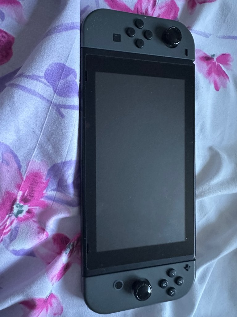 Nintendo switch v1 + spellen en toebehoren, Ophalen, Met games, Met 2 controllers, Zo goed als nieuw