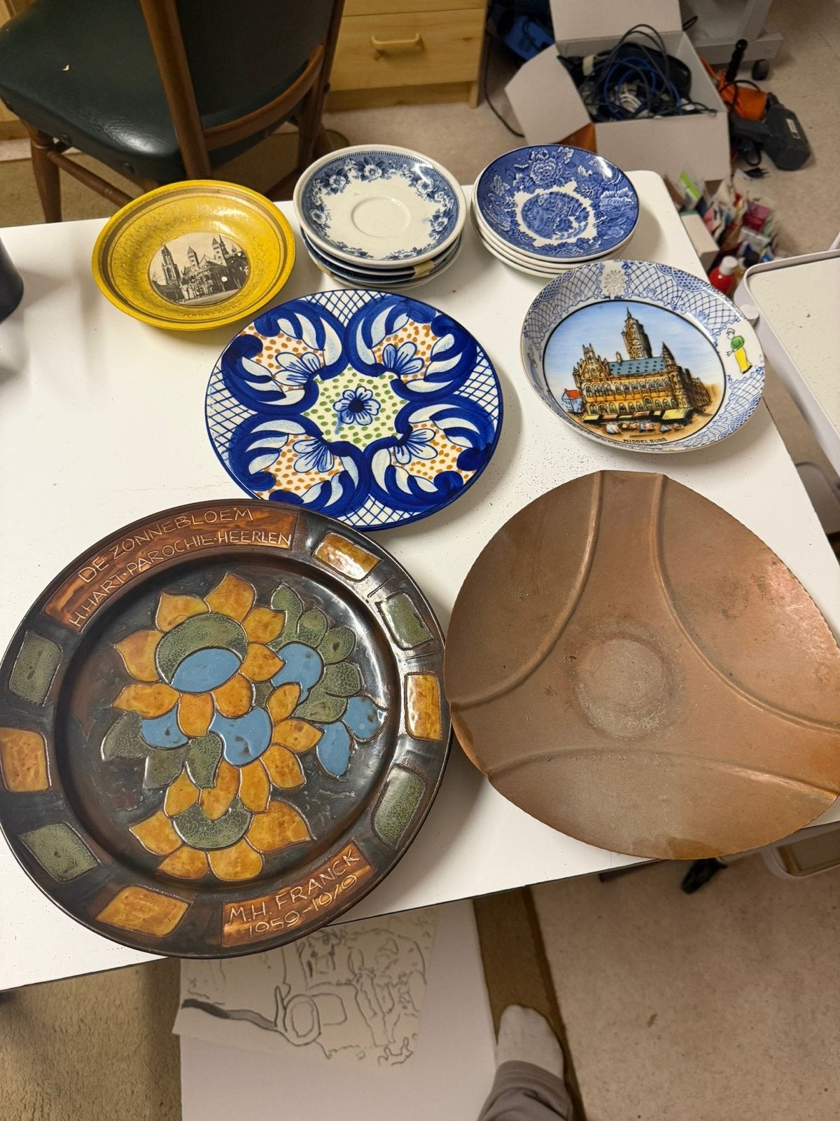 Diverse decoratieve borden en schotels, Ophalen