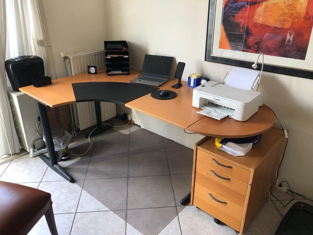 Stevig bureau met ladeblok - Ideaal voor thuis/kantoor, Ophalen, Zwart, Spaanplaat of MDF, Hoekbureau