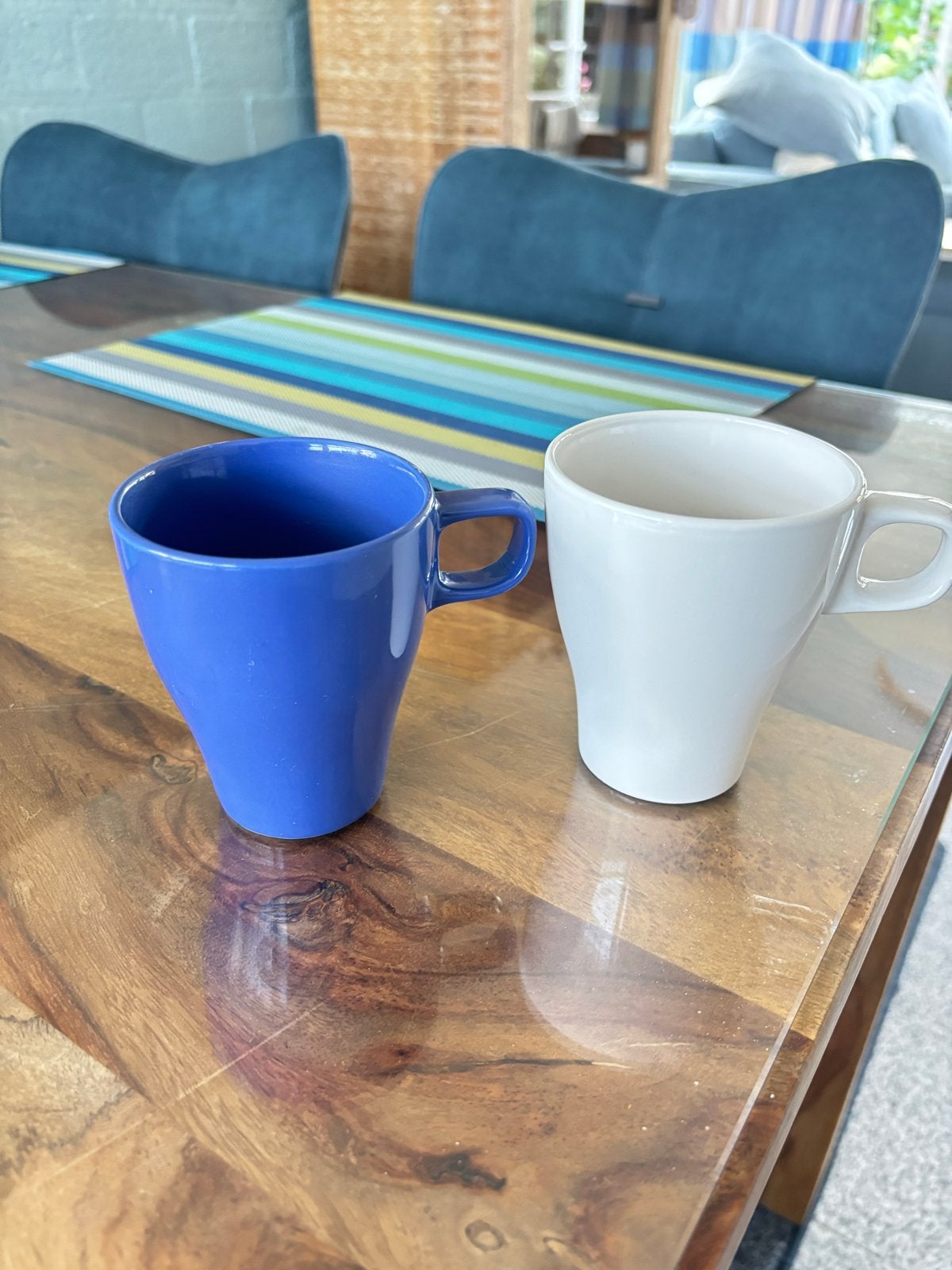 Ikea mokken:  9 blauw en 3 wit, Ophalen, Gebruikt, Keramiek, Mok