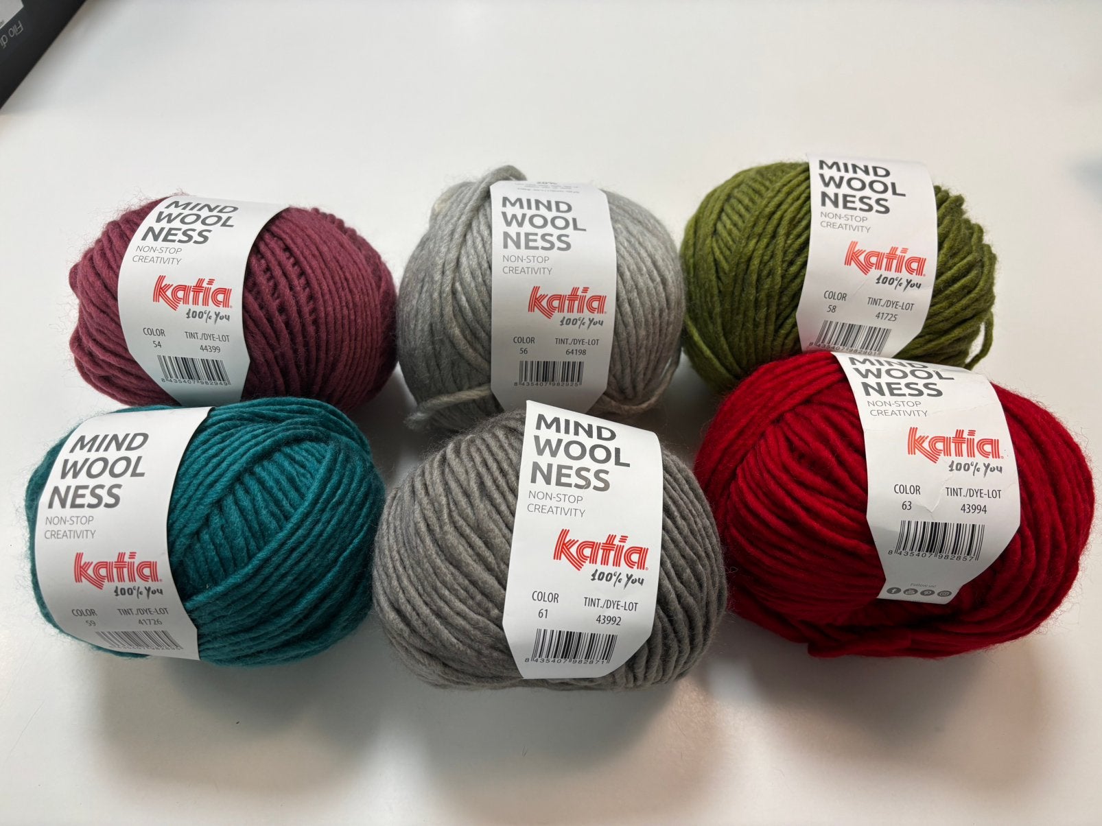 Opruiming Katia Mindwoolness nog in 6 kleuren verkrijgbaar, Wol & Zo Beilen, Breien of Haken, Breekamp 5, Nieuw