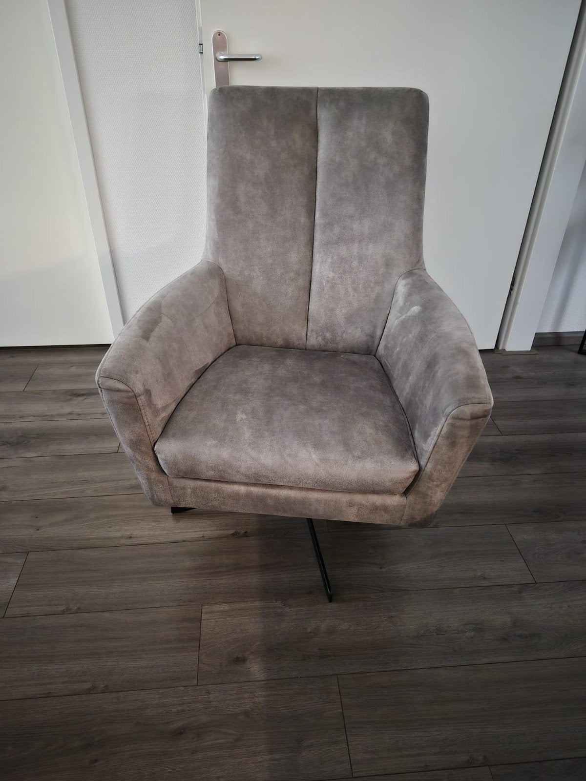 Te koop fauteuil 3 jaar oud, Ophalen, Minder dan 75 cm, Leer, Zo goed als nieuw