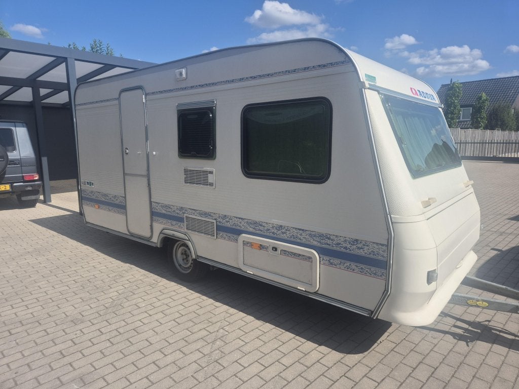 Adria Unica A 430 DD + Voortent, Caravans en Kamperen, Standaardzit, Bedrijf, 750 - 1000 kg, Adria