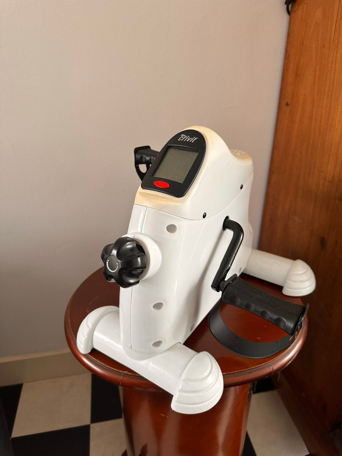 Crivit Mini Hometrainer - Gebruikt, snel ophalen Haarlem, Ophalen, Gebruikt, Benen, Hometrainer