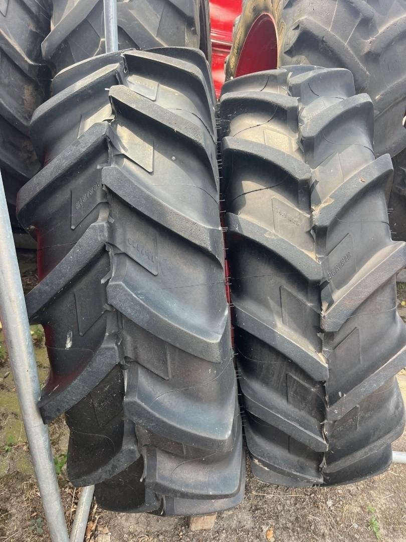 Michelin 14.9- R 28 WG4859, Auto-onderdelen, Banden en Velgen