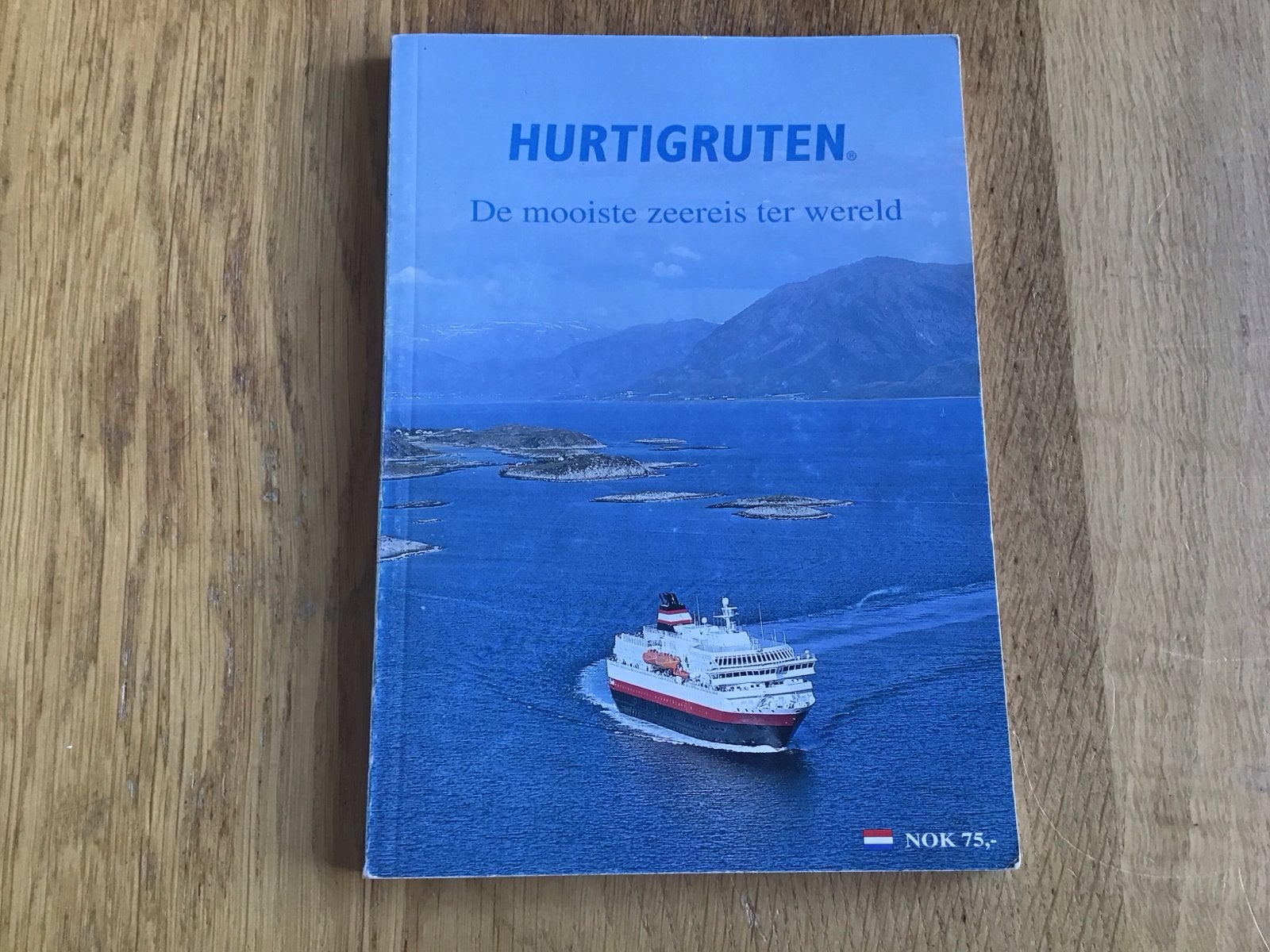 Hurtigruten: De mooiste zeereis ter wereld brochure, Overige merken, Europa, Ophalen of Verzenden, Zo goed als nieuw