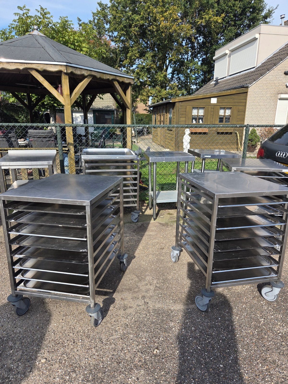 4 RVS platenwagens / transportkarren, Ophalen