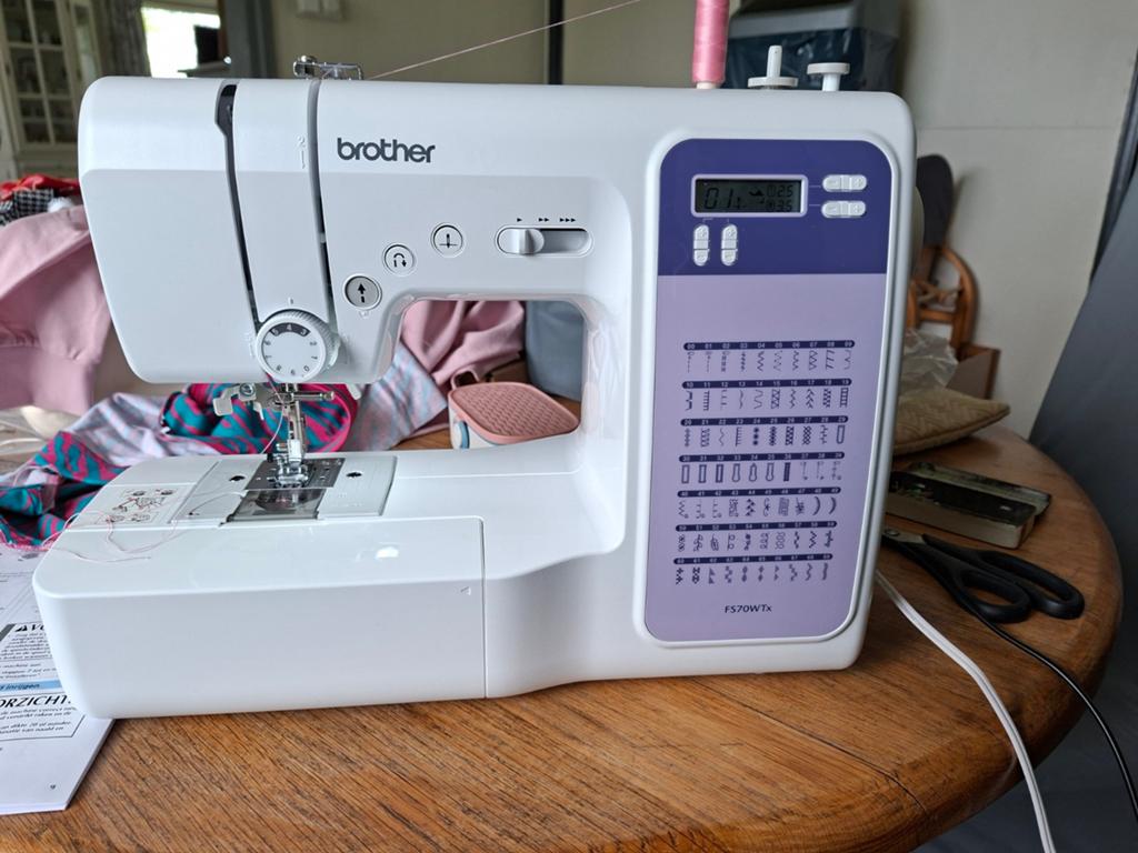 Te koop  brother FS70WTX naaimachine., Hobby en Vrije tijd, Naaimachines en Toebehoren, Ophalen of Verzenden, Zo goed als nieuw