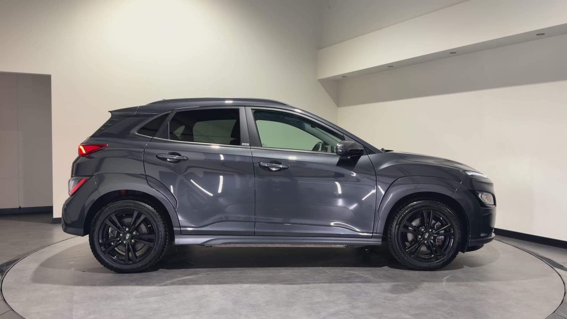 Foto 2 van Hyundai KONA EV Premium 64 kWh | Keyless | Elektrische stoel