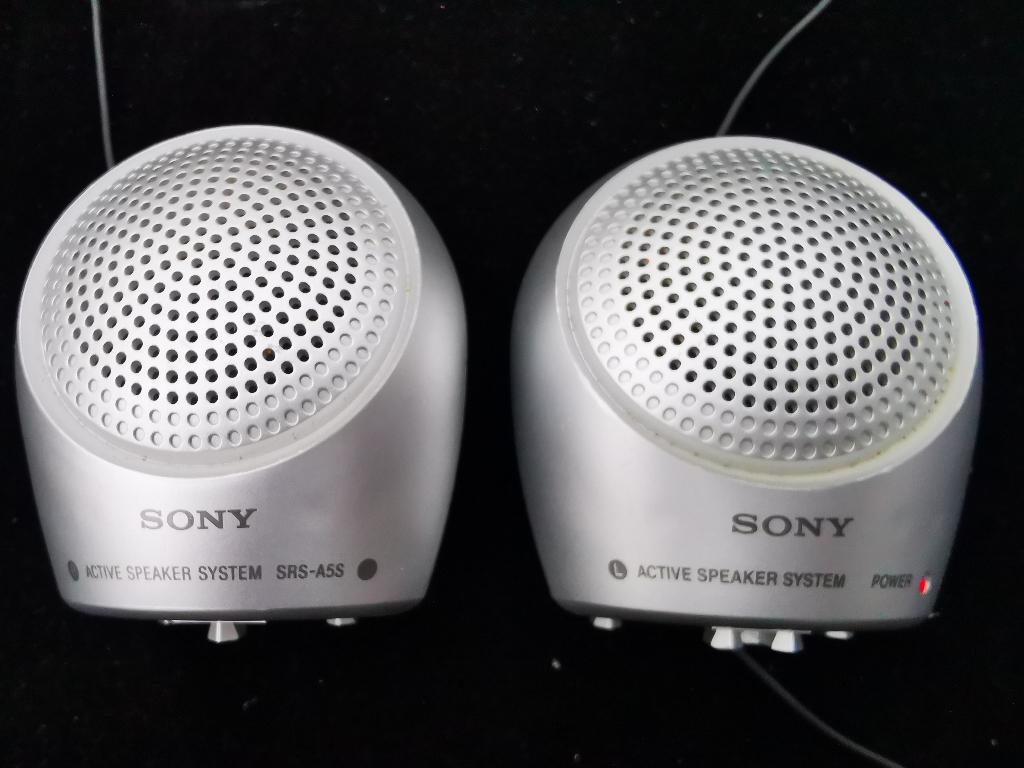 Walkman set: Sony WM Ex116 + voeding + 2 speakers versterker, Audio, Tv en Foto, Walkmans, Discmans en Minidiscspelers, Ophalen of Verzenden