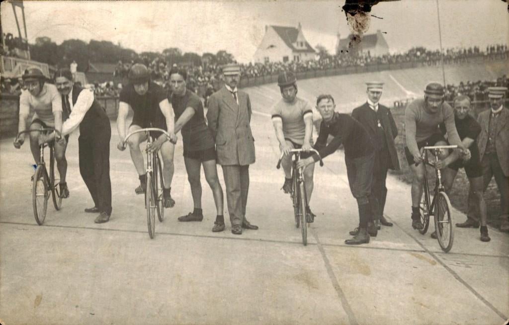 Piet van Nek - Baanwielrennen Fotokaart Handgeschreven, Ophalen of Verzenden, Voor 1920, Ongelopen, Zuid-Holland