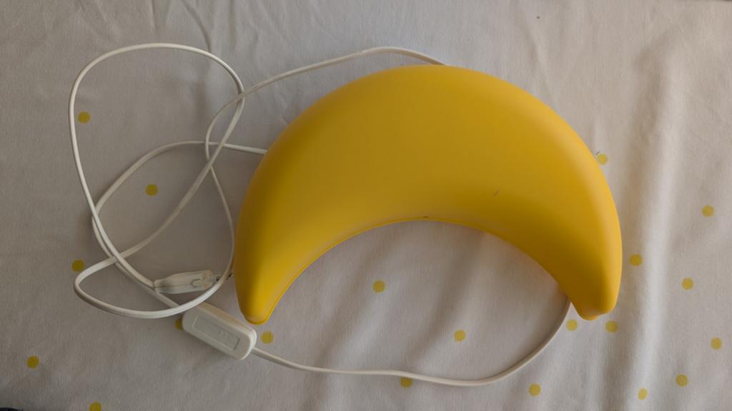 Gele halve maan wandlamp/nachtlampje, Ophalen, Gebruikt, Modern, Speels