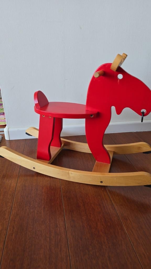 Rood houten hobbelpaard Ikea, Ophalen of Verzenden, Zo goed als nieuw