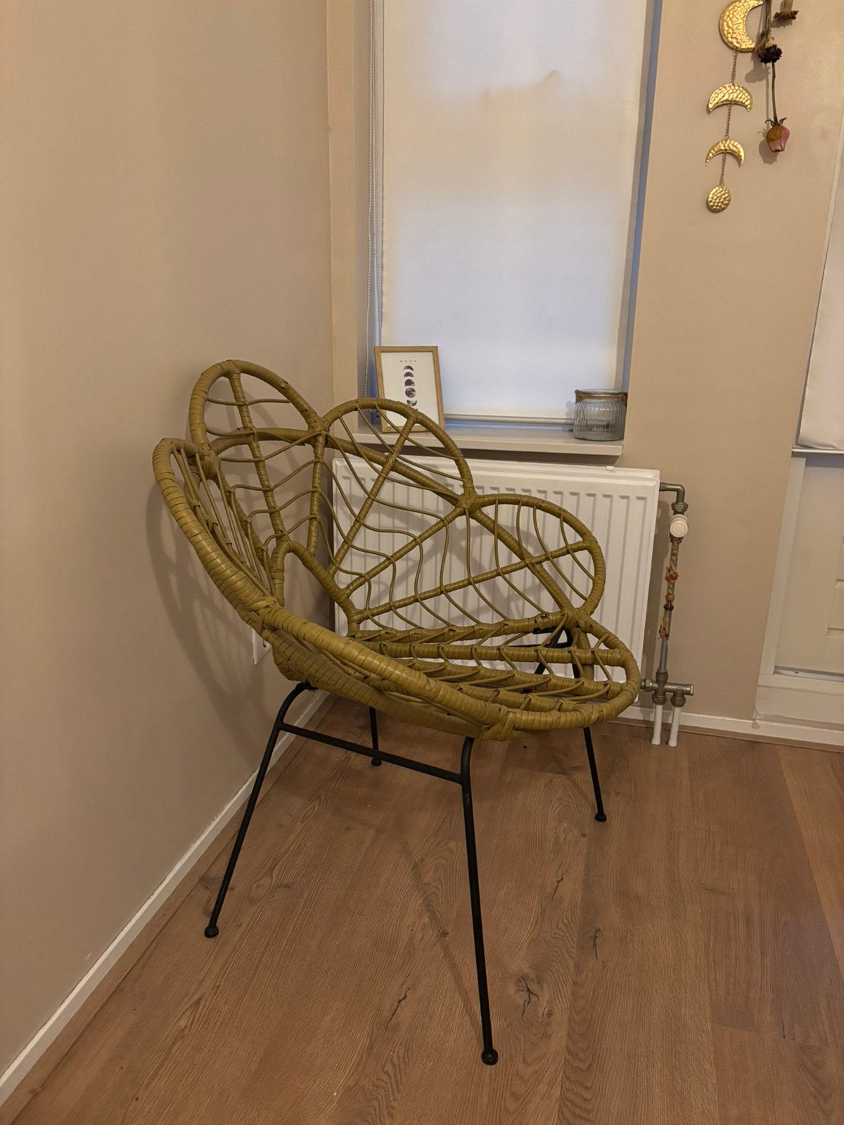 Rotan stoel (zonder kussens), Huis en Inrichting, Stoelen, Ophalen, Zo goed als nieuw, Bruin, Eén