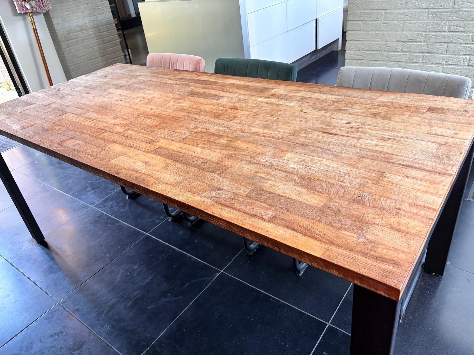 Robuuste eettafel van 200x90 cm met metalen onderstel, Huis en Inrichting, Tafels | Eettafels, Ophalen, Gebruikt, 50 tot 100 cm