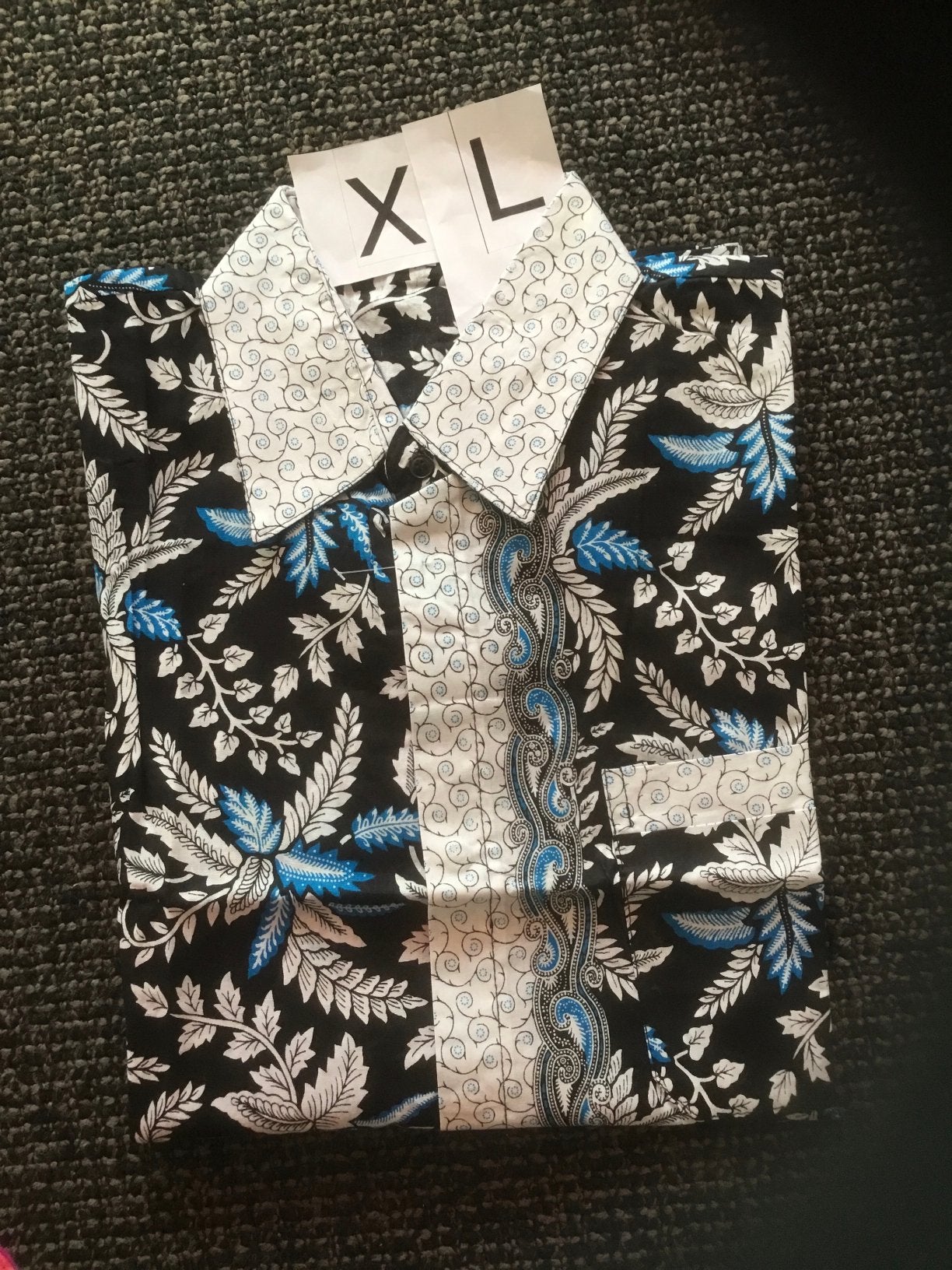 Leuke batik overhemd mast XL 👔, Kleding | Heren, Overhemden, Ophalen of Verzenden, Zo goed als nieuw, Halswijdte 43/44 (XL)