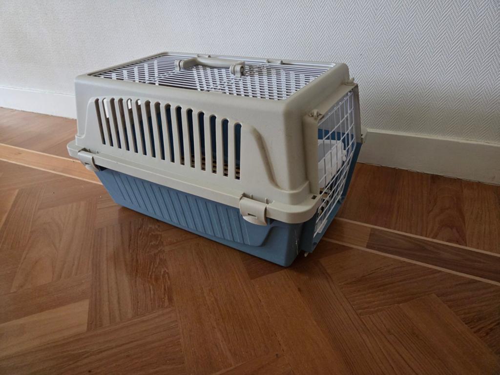 Ferplast Vervoersbox Atlas Open 20: 59x37cm Transportbox, Dieren en Toebehoren, Ophalen of Verzenden, Zo goed als nieuw