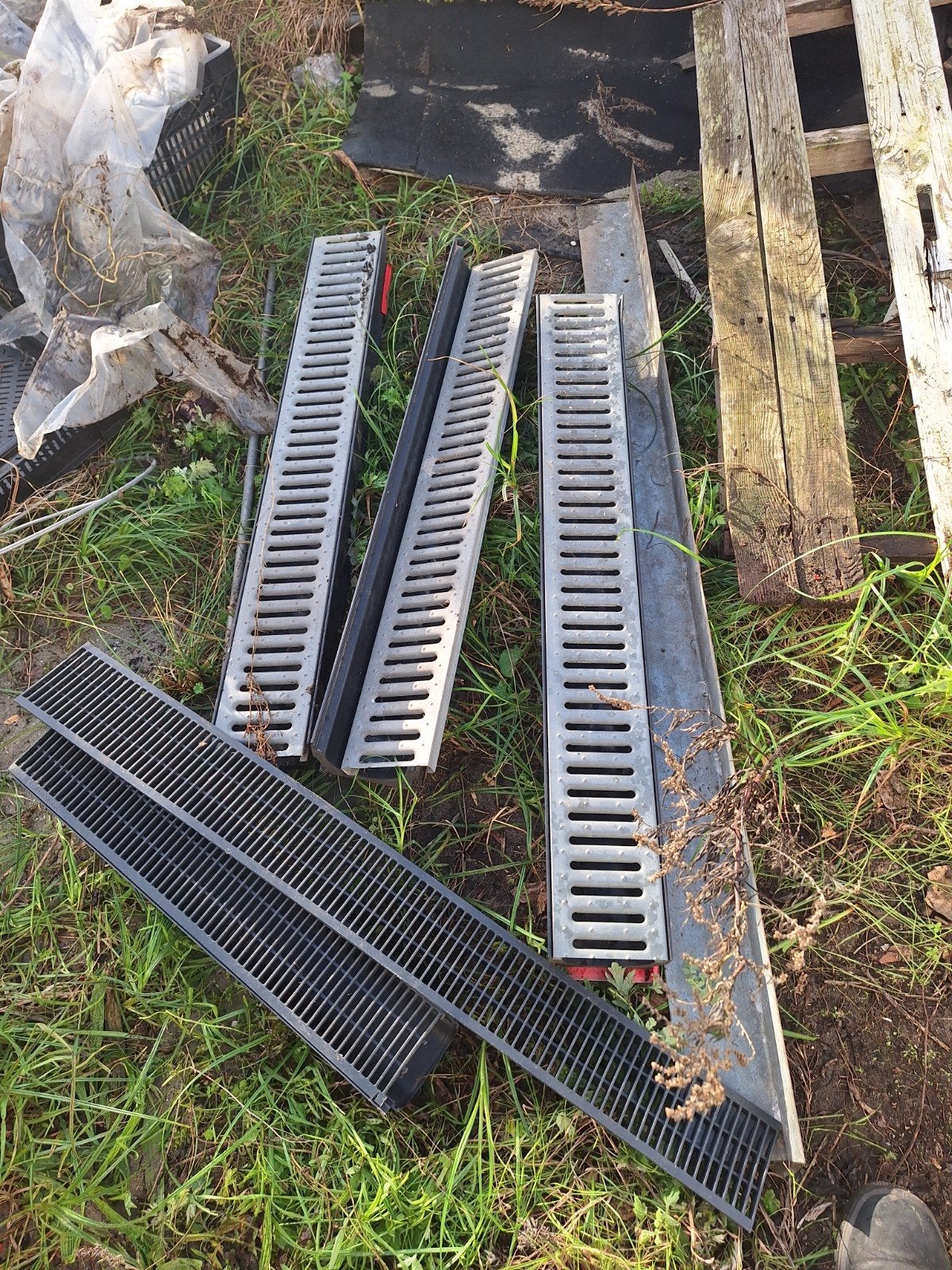Gratis lijngoot tuingoot slangen regenpijpen, Ophalen, Pvc, Overige typen, Minder dan 2 meter