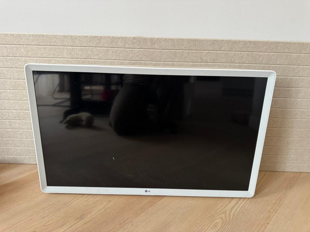 LG smart TV met draaibare houder, Audio, Tv en Foto, Televisies, Ophalen, Gebruikt, 50 Hz, LG