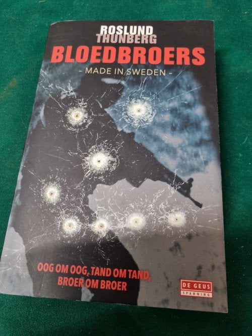-	boek bloedbroers, Ophalen of Verzenden