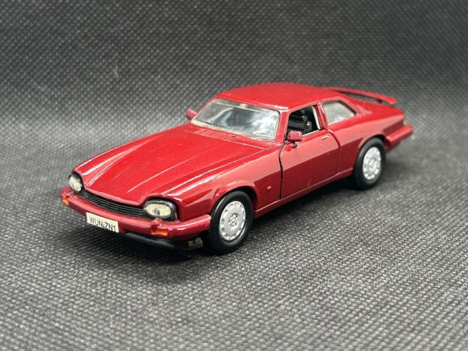 Detailcars Jaguar XJ-R 1:43, Verzenden, Zo goed als nieuw, Auto, Overige merken