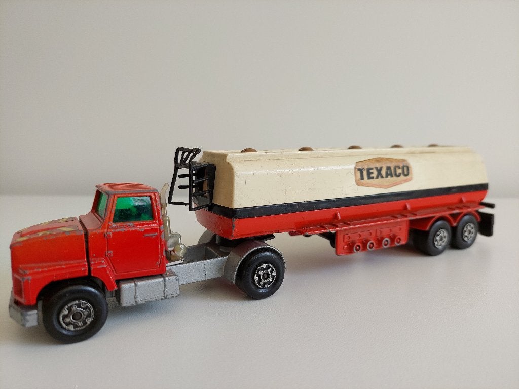 Matchbox Super Kings K-16 Articulated tanker (1973), Ophalen of Verzenden, Gebruikt, Bus of Vrachtwagen, Matchbox