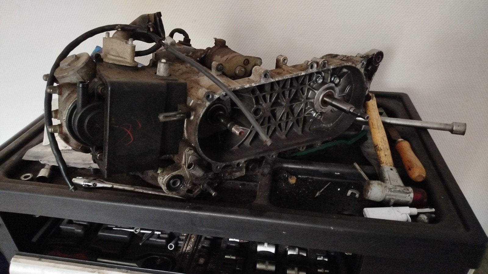 sym mio 50cc blok, Ophalen, Benzine, Mio