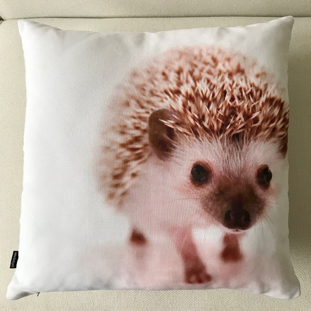 Design kussen egel viral trend hertenprint sierkussen, Vierkant, Nieuw, Inclusief binnenkussen, Ophalen of Verzenden