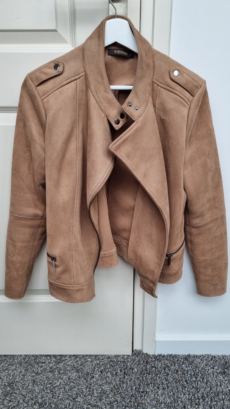 Leuk bruin Supertrash jasje maat XL, Kleding | Dames, Jassen | Zomer, Ophalen of Verzenden
