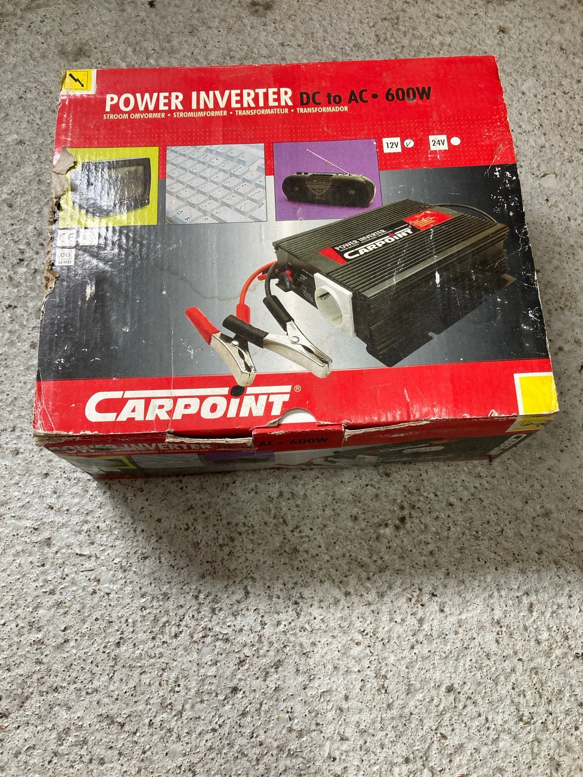 Nieuwe Carpoint 12 volt omvormer naar 230vac 600W, Ophalen of Verzenden, Nieuw